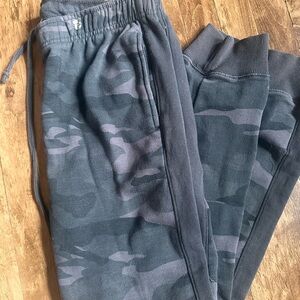 Ozark Trail Men's Dark Gray Camo Jogger Sweatpants